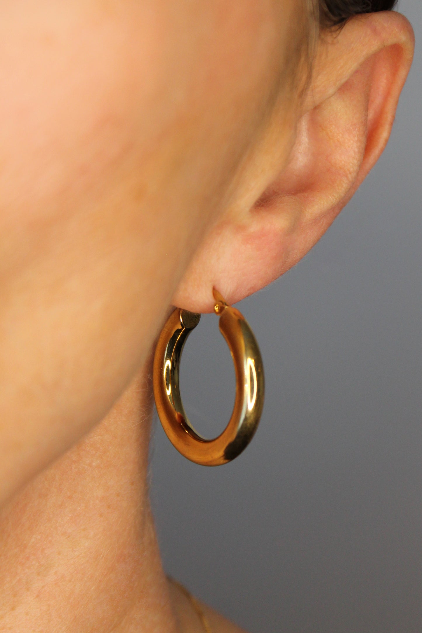 HAILEY LARGE HOOP EARRINGS